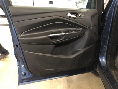 2018 Ford Escape SE   - Photo 19 - Saint Louis, MI 48880-9800