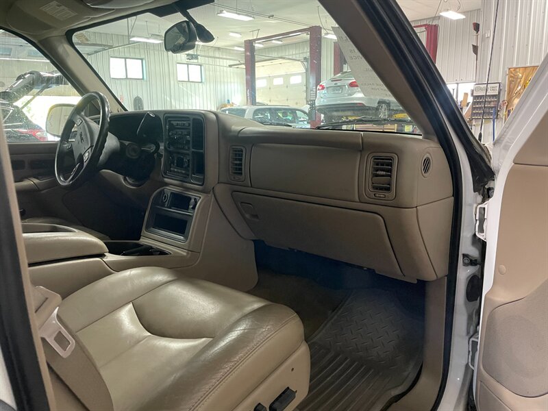 2006 GMC Sierra 1500 Work Truck - Photo 19 - Saint Louis, MI 48880-9800