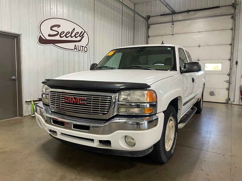 2006 GMC Sierra 1500 Work Truck - Photo 2 - Saint Louis, MI 48880-9800