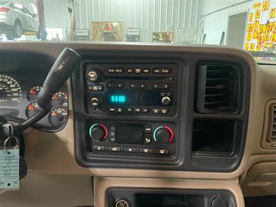 2006 GMC Sierra 1500 Work Truck - Photo 7 - Saint Louis, MI 48880-9800