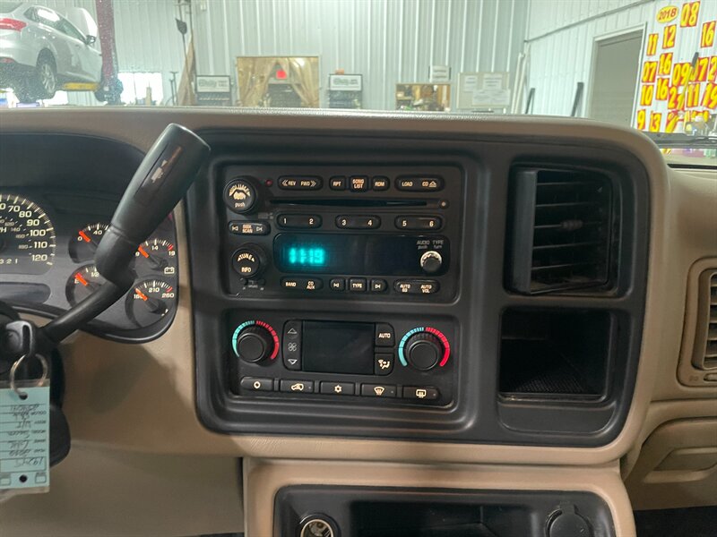 2006 GMC Sierra 1500 Work Truck - Photo 7 - Saint Louis, MI 48880-9800