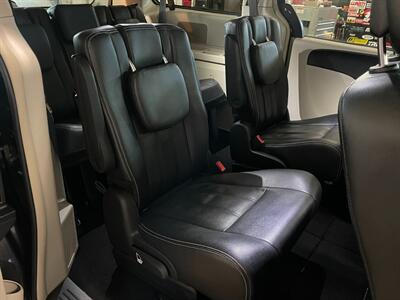 2016 Dodge Grand Caravan Crew   - Photo 18 - Saint Louis, MI 48880-9800