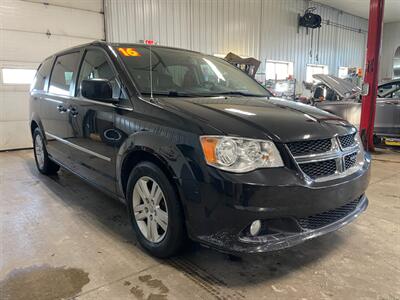 2016 Dodge Grand Caravan Crew   - Photo 3 - Saint Louis, MI 48880-9800