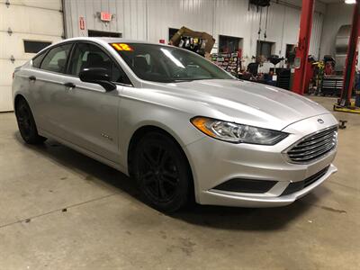 2018 Ford Fusion Hybrid SE - Photo 5 - Saint Louis, MI 48880-9800