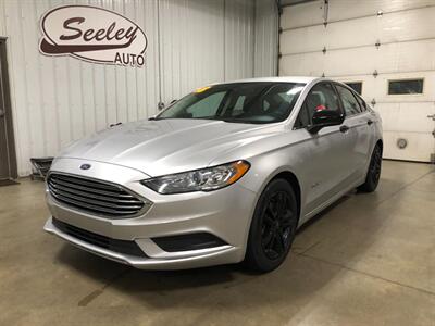 2018 Ford Fusion Hybrid SE - Photo 2 - Saint Louis, MI 48880-9800
