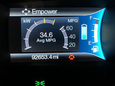 2018 Ford Fusion Hybrid SE - Photo 10 - Saint Louis, MI 48880-9800