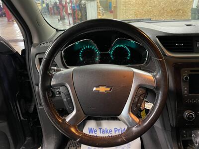 2016 Chevrolet Traverse LT - Photo 10 - Saint Louis, MI 48880-9800