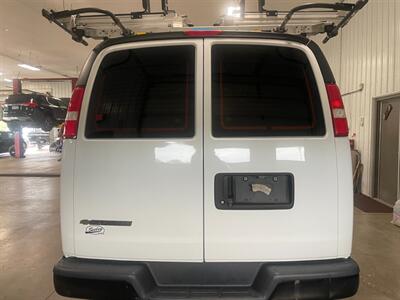 2018 Chevrolet Express 3500 - Photo 7 - Saint Louis, MI 48880-9800