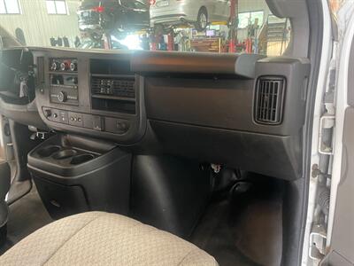2018 Chevrolet Express 3500 - Photo 16 - Saint Louis, MI 48880-9800