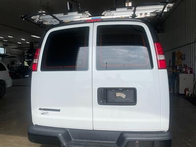 2018 Chevrolet Express 3500 - Photo 26 - Saint Louis, MI 48880-9800