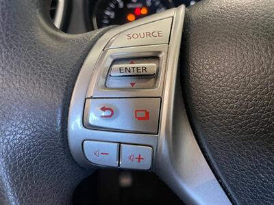 2015 Nissan Rogue SV - Photo 10 - Saint Louis, MI 48880-9800