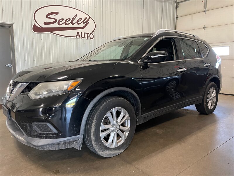 2015 Nissan Rogue SV   - Photo 1 - Saint Louis, MI 48880-9800