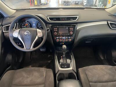 2015 Nissan Rogue SV - Photo 7 - Saint Louis, MI 48880-9800