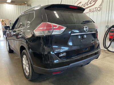 2015 Nissan Rogue SV - Photo 3 - Saint Louis, MI 48880-9800