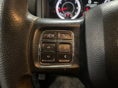 2021 RAM 1500 Classic Tradesman   - Photo 10 - Saint Louis, MI 48880-9800