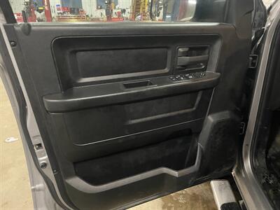 2021 RAM 1500 Classic Tradesman   - Photo 17 - Saint Louis, MI 48880-9800