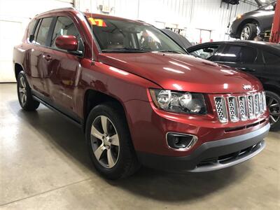 2017 Jeep Compass Latitude   - Photo 5 - Saint Louis, MI 48880-9800