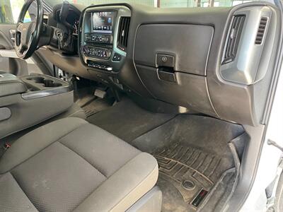 2019 Chevrolet Silverado 1500 LD LT   - Photo 21 - Saint Louis, MI 48880-9800