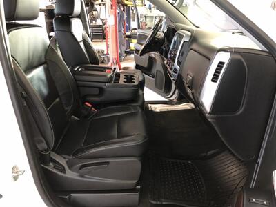 2016 GMC Sierra 1500 SLE   - Photo 16 - Saint Louis, MI 48880-9800