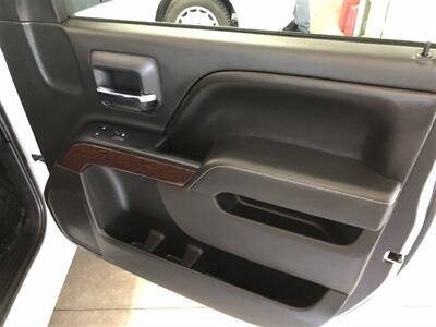 2016 GMC Sierra 1500 SLE   - Photo 20 - Saint Louis, MI 48880-9800