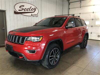 2017 Jeep Grand Cherokee Trailhawk   - Photo 2 - Saint Louis, MI 48880-9800