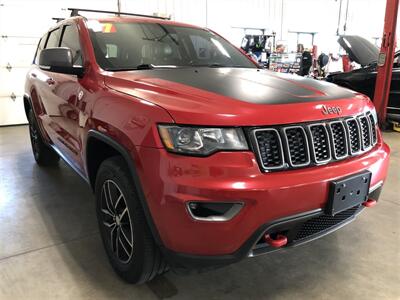 2017 Jeep Grand Cherokee Trailhawk   - Photo 4 - Saint Louis, MI 48880-9800