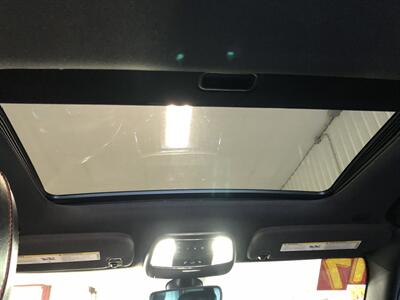 2017 Jeep Grand Cherokee Trailhawk   - Photo 8 - Saint Louis, MI 48880-9800