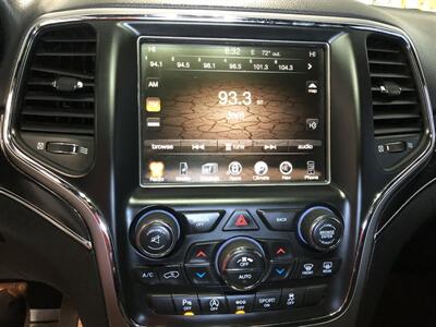 2017 Jeep Grand Cherokee Trailhawk   - Photo 14 - Saint Louis, MI 48880-9800