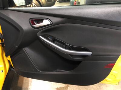 2012 Ford Focus Titanium - Photo 22 - Saint Louis, MI 48880-9800