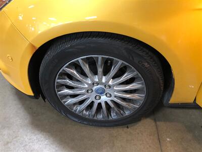 2012 Ford Focus Titanium - Photo 26 - Saint Louis, MI 48880-9800