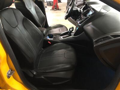 2012 Ford Focus Titanium - Photo 20 - Saint Louis, MI 48880-9800