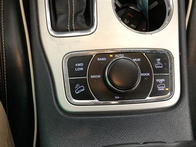 2016 Jeep Grand Cherokee Overland   - Photo 12 - Saint Louis, MI 48880-9800