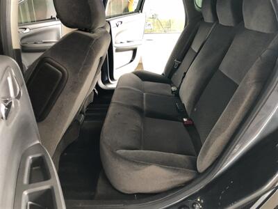 2011 Chevrolet Impala LS   - Photo 14 - Saint Louis, MI 48880-9800