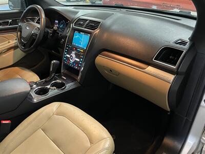 2017 Ford Explorer Limited - Photo 21 - Saint Louis, MI 48880-9800