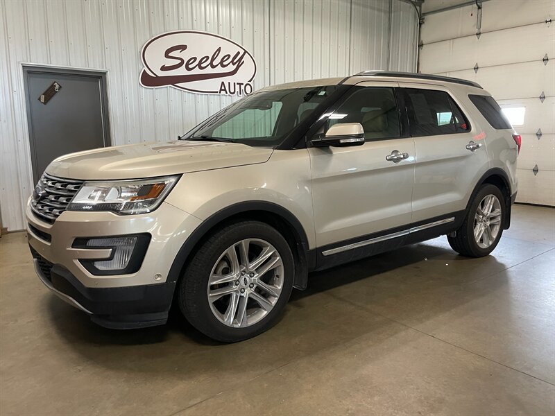 2017 Ford Explorer Limited   - Photo 1 - Saint Louis, MI 48880-9800