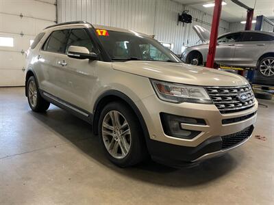 2017 Ford Explorer Limited - Photo 5 - Saint Louis, MI 48880-9800
