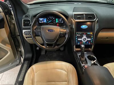 2017 Ford Explorer Limited - Photo 8 - Saint Louis, MI 48880-9800