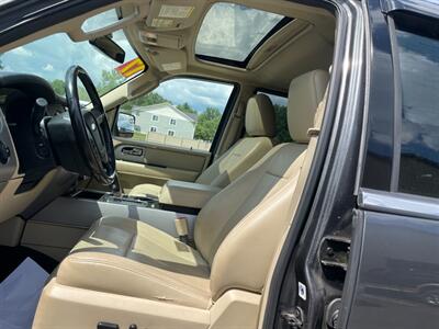 2017 Ford Expedition Limited   - Photo 3 - Saint Louis, MI 48880-9800