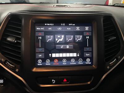 2019 Jeep Cherokee Trailhawk - Photo 13 - Saint Louis, MI 48880-9800