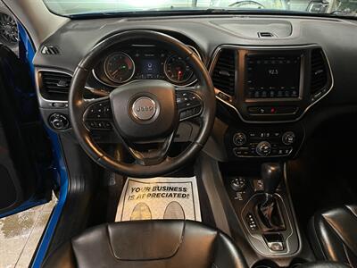 2019 Jeep Cherokee Trailhawk - Photo 8 - Saint Louis, MI 48880-9800
