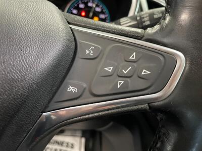 2018 Chevrolet Equinox LT - Photo 11 - Saint Louis, MI 48880-9800