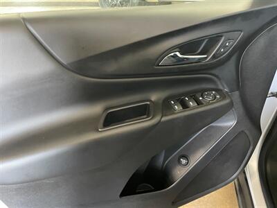 2018 Chevrolet Equinox LT - Photo 24 - Saint Louis, MI 48880-9800