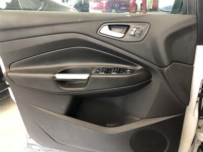 2015 Ford Escape Titanium   - Photo 20 - Saint Louis, MI 48880-9800