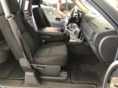 2010 Chevrolet Silverado 1500 LT   - Photo 15 - Saint Louis, MI 48880-9800