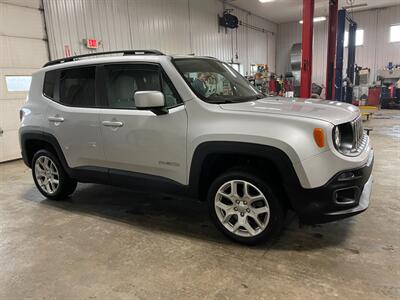 2017 Jeep Renegade Latitude   - Photo 5 - Saint Louis, MI 48880-9800