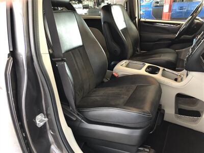 2019 Dodge Grand Caravan SXT   - Photo 17 - Saint Louis, MI 48880-9800