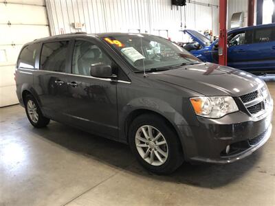 2019 Dodge Grand Caravan SXT   - Photo 5 - Saint Louis, MI 48880-9800