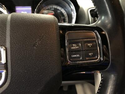 2019 Dodge Grand Caravan SXT   - Photo 10 - Saint Louis, MI 48880-9800