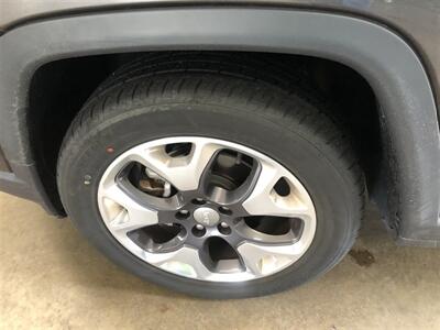 2020 Jeep Compass Limited   - Photo 23 - Saint Louis, MI 48880-9800