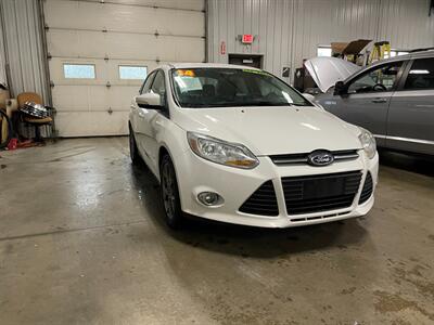 2014 Ford Focus SE - Photo 5 - Saint Louis, MI 48880-9800
